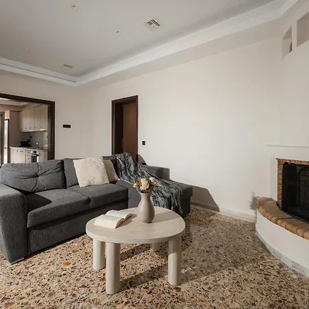 Villa Arborea Manor *